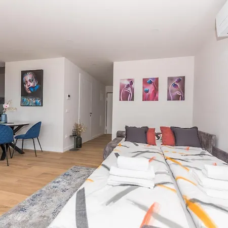 Luxury Adria Sea & City View Apartment Makarska Exterior photo