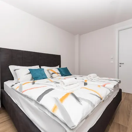 Luxury Adria Sea & City View Apartment Makarska Exterior photo