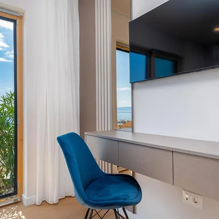 Luxury Adria Sea City & Mountain View Apartment Makarska Exterior photo