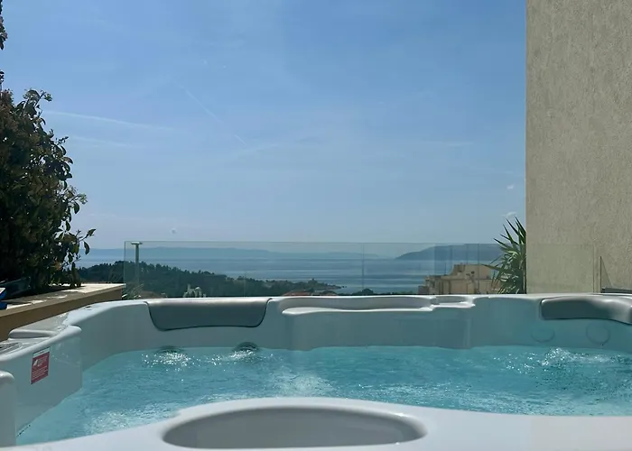 Luxury Adria Sea City & Mountain View Apartment