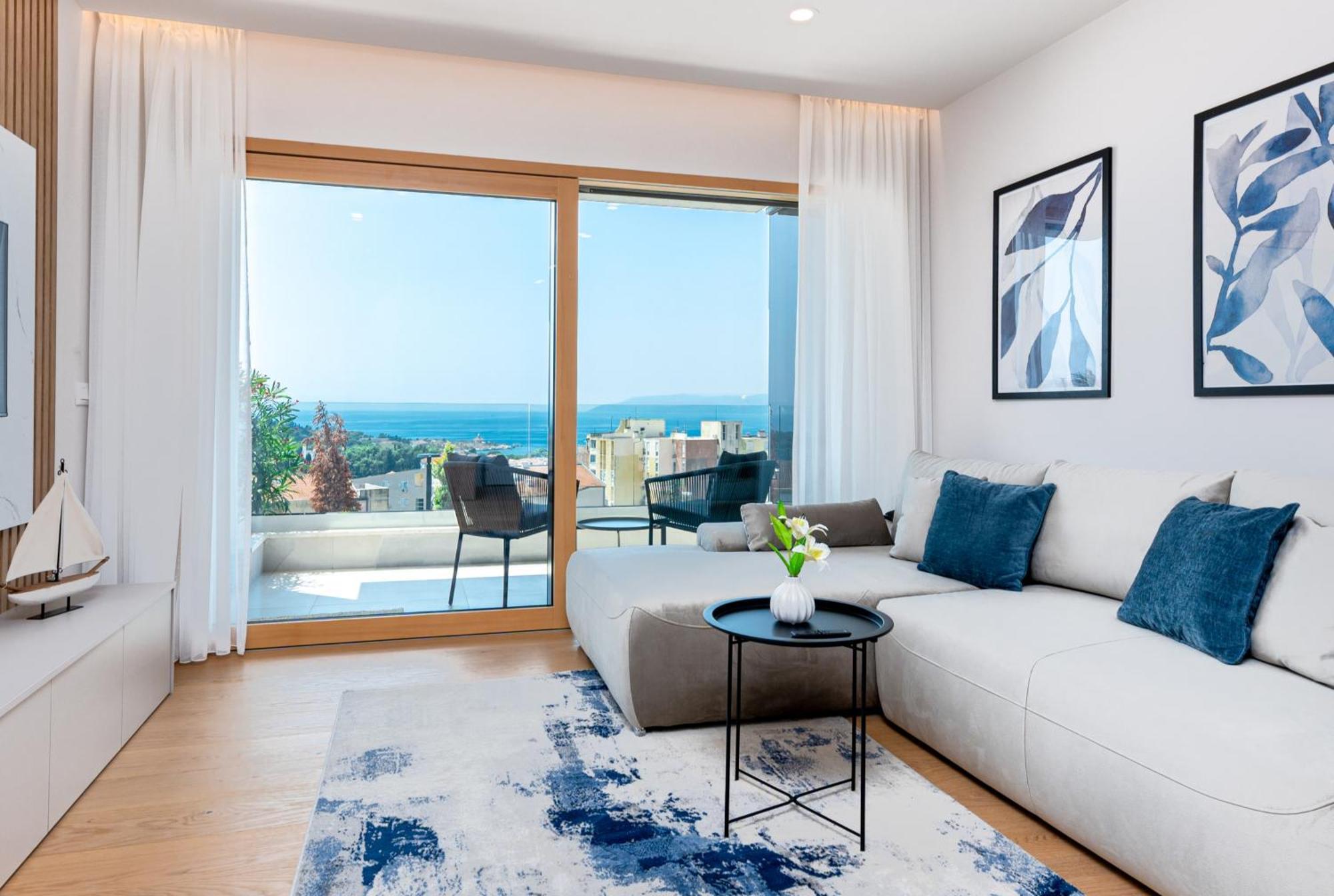 Luxury Adria Sea & Mountain View